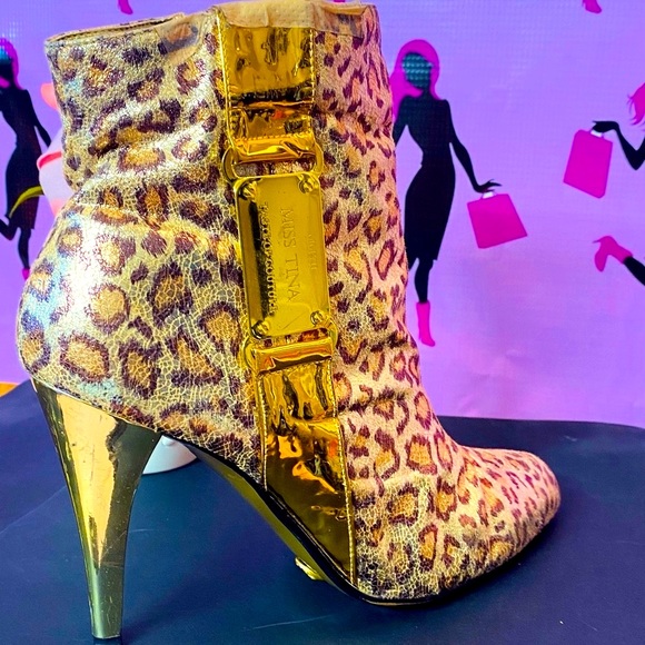 “Couture” Booties size “ 8 M “ - Picture 2 of 15